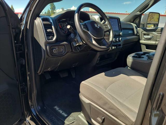 2024 Ram 3500 Big Horn Crew Cab 4x4 8' Box