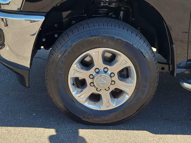 2024 Ram 3500 Big Horn Crew Cab 4x4 8' Box