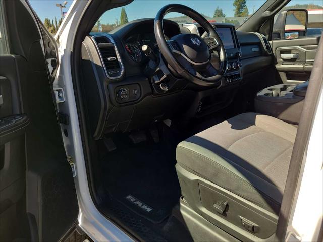 2024 Ram 3500 Big Horn Crew Cab 4x4 8' Box