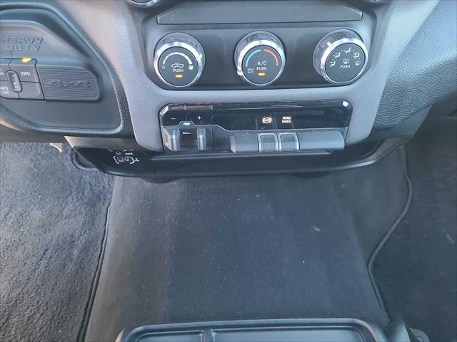 2024 Ram 3500 Big Horn Crew Cab 4x4 8' Box