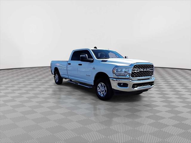 2024 Ram 3500 Big Horn Crew Cab 4x4 8' Box