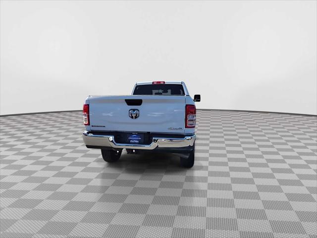 2024 Ram 3500 Big Horn Crew Cab 4x4 8' Box