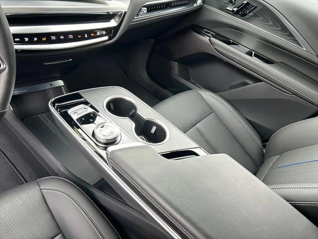 2025 Cadillac iQ Sport 1 RWD