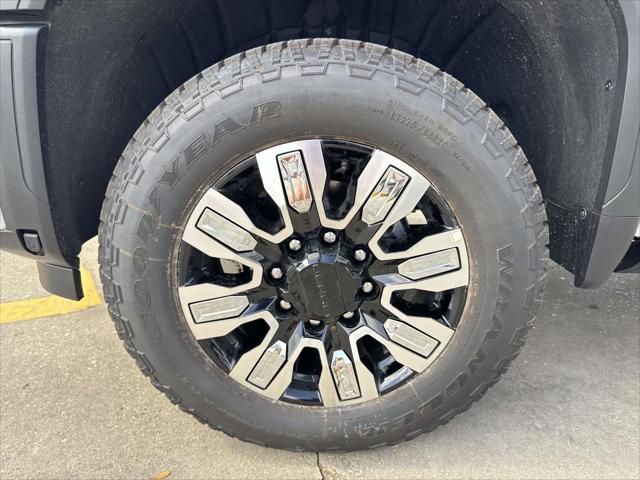 2026 GMC Sierra 2500HD Crew Cab, Standard Bed, Denali, 4WD