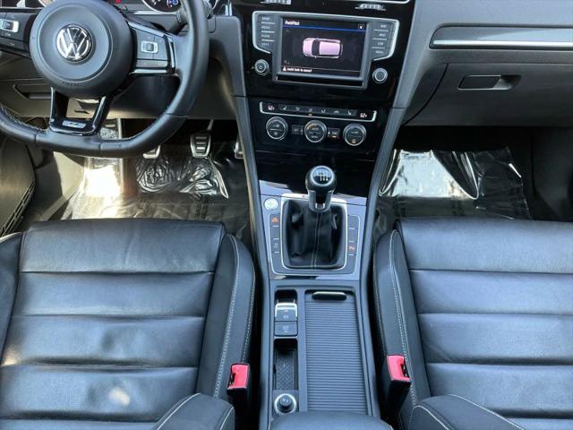 2017 Volkswagen Golf R 4-Door w/DCC & Navigation