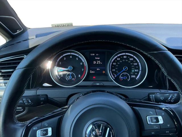 2017 Volkswagen Golf R 4-Door w/DCC & Navigation