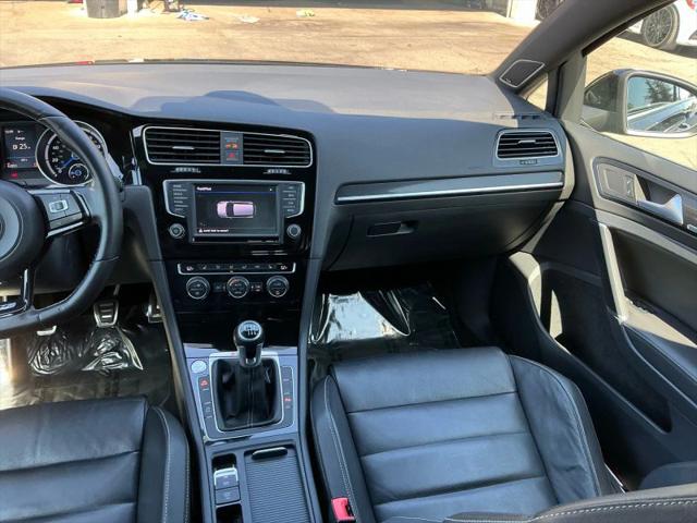 2017 Volkswagen Golf R 4-Door w/DCC & Navigation