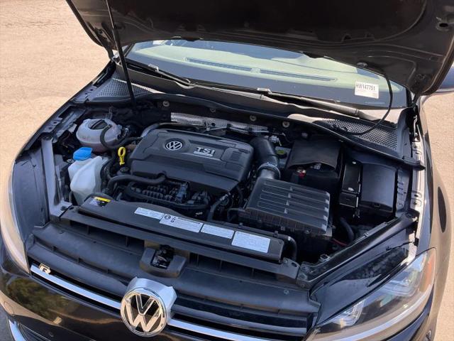 2017 Volkswagen Golf R 4-Door w/DCC & Navigation