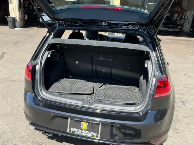 2017 Volkswagen Golf R 4-Door w/DCC & Navigation