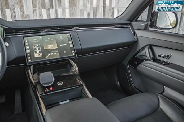 2025 Land Rover Range Rover Sport P360 SE