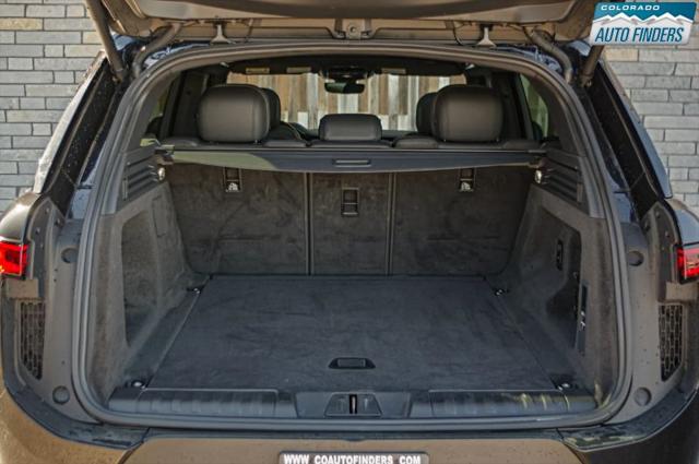 2025 Land Rover Range Rover Sport P360 SE