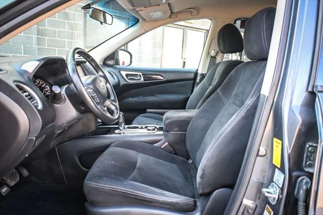2013 Nissan Pathfinder SV