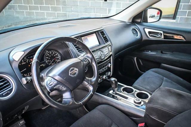 2013 Nissan Pathfinder SV