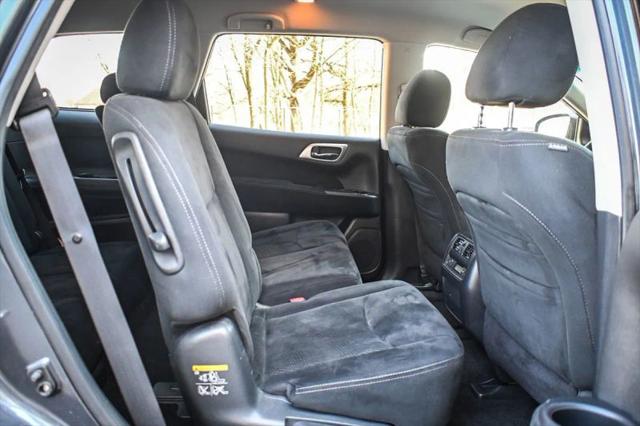 2013 Nissan Pathfinder SV