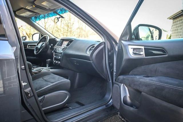 2013 Nissan Pathfinder SV