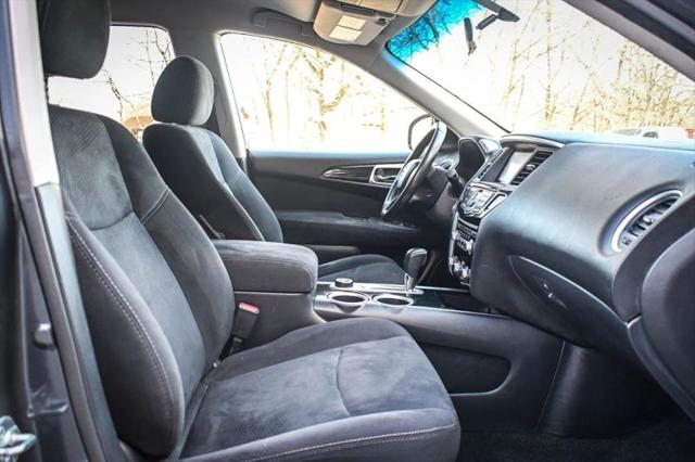2013 Nissan Pathfinder SV