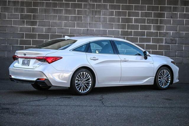 2021 Toyota Avalon Limited Hybrid