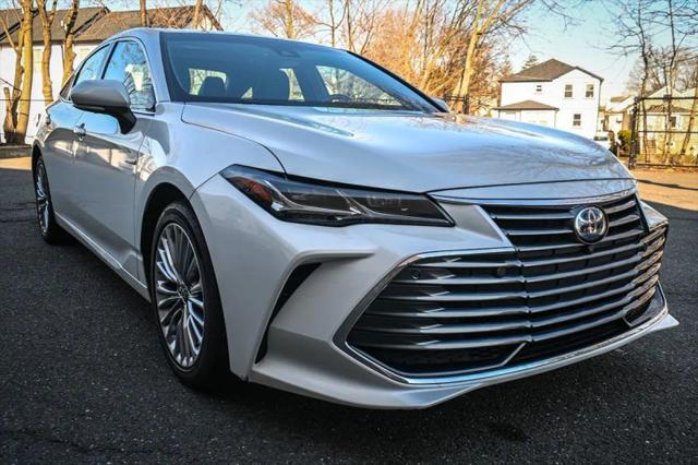 2021 Toyota Avalon Limited Hybrid