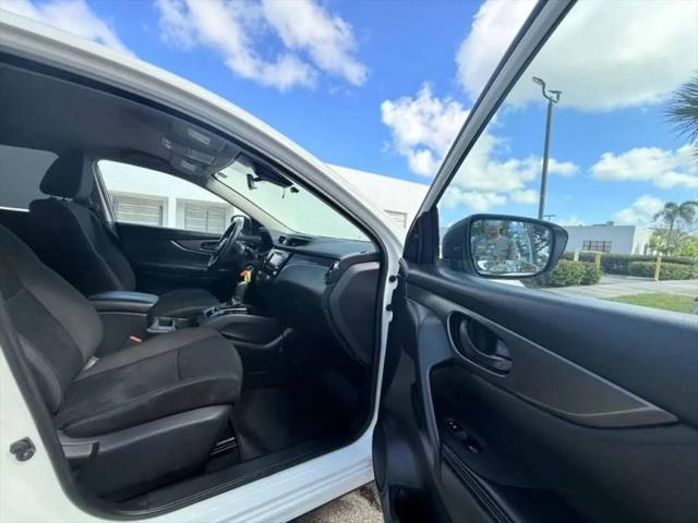2021 Nissan Rogue Sport S FWD Xtronic CVT