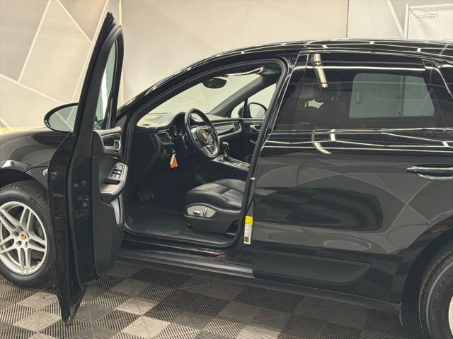2018 Porsche Macan Base