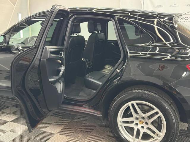 2018 Porsche Macan Base