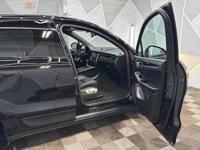2018 Porsche Macan Base