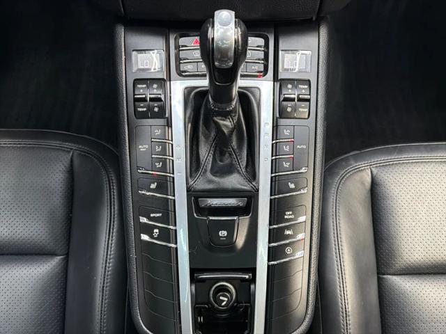 2018 Porsche Macan Base