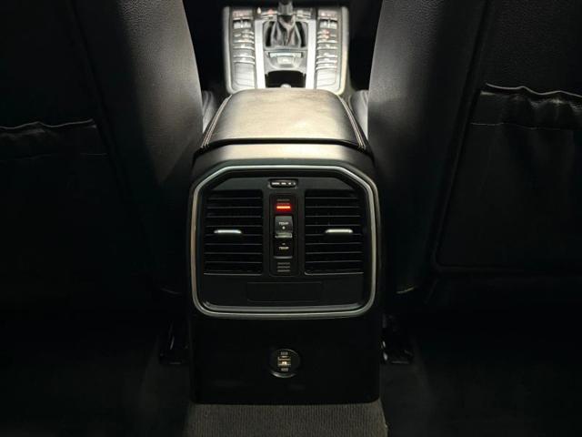 2018 Porsche Macan Base