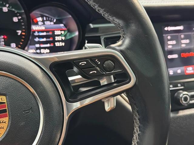 2018 Porsche Macan Base