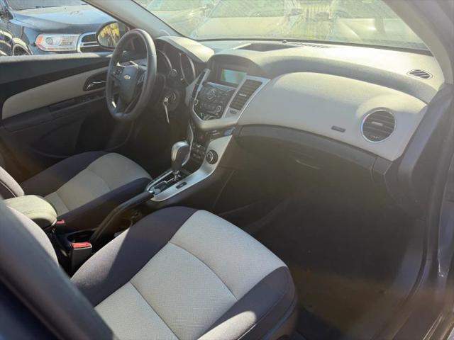 2013 Chevrolet Cruze LS Auto