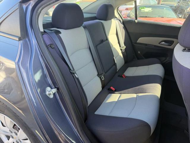 2013 Chevrolet Cruze LS Auto