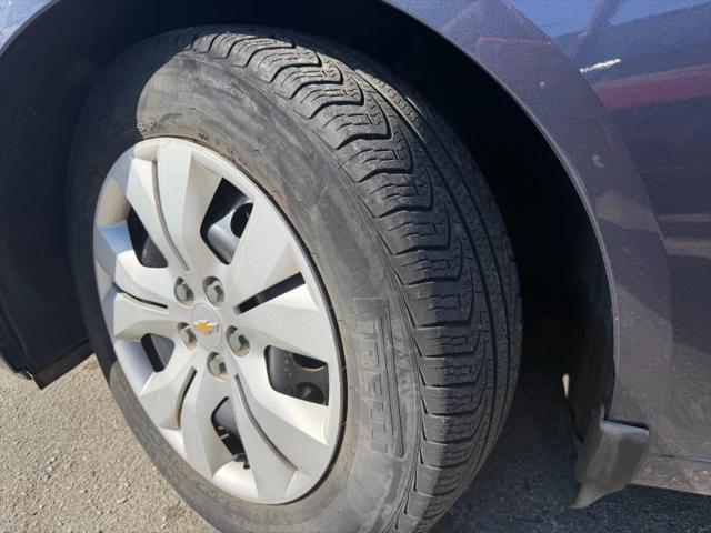 2013 Chevrolet Cruze LS Auto