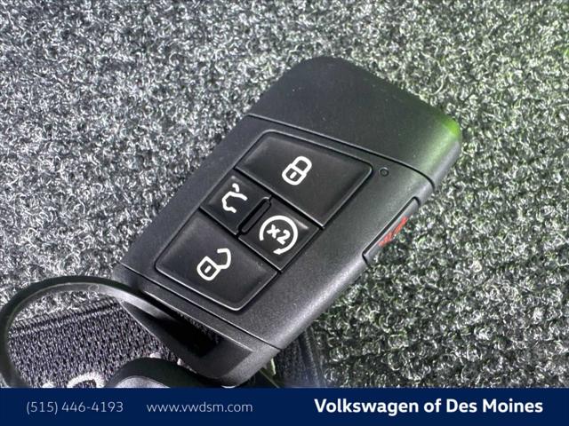 2026 Volkswagen Taos SE