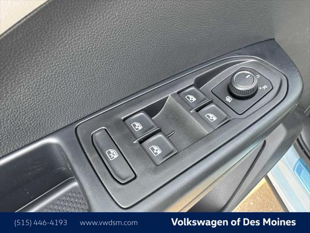 2026 Volkswagen Taos SE