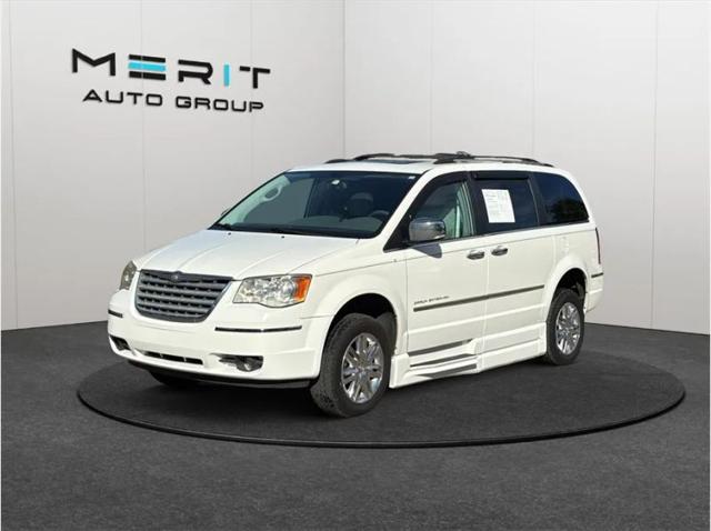 2010 Chrysler Town & Country Limited