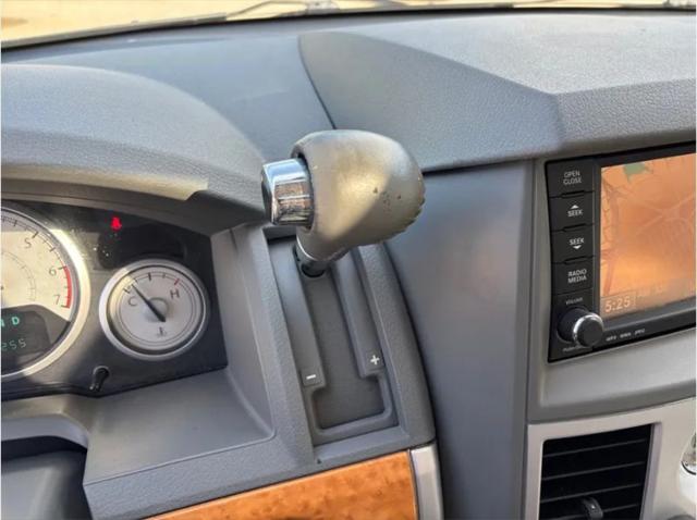 2010 Chrysler Town & Country Limited
