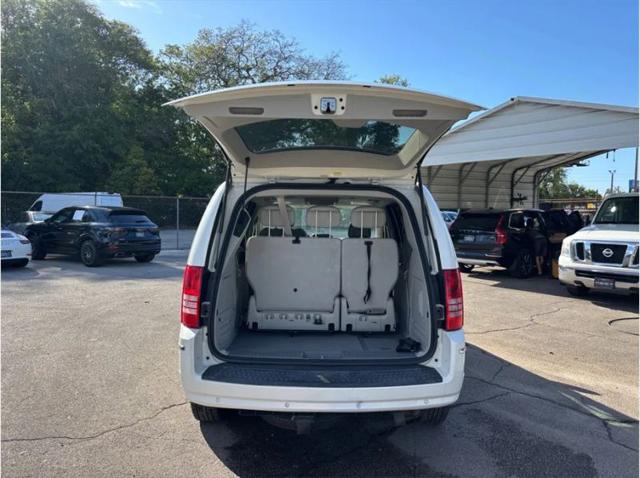 2010 Chrysler Town & Country Limited