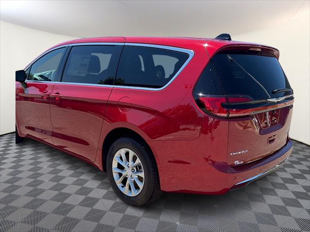 2026 Chrysler Pacifica Select AWD
