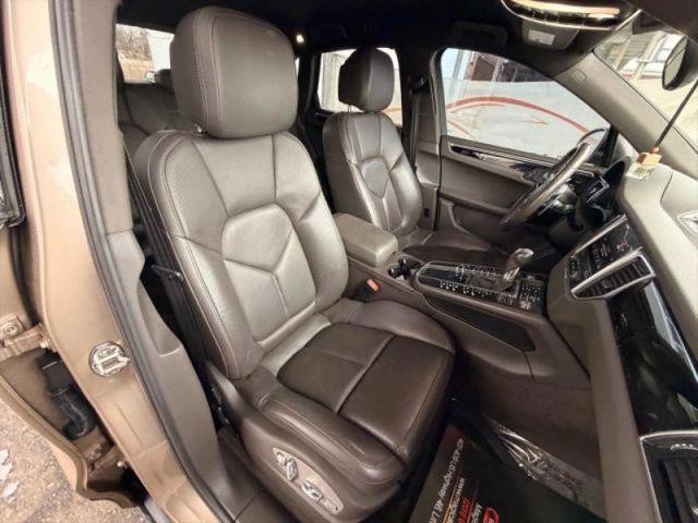 2017 Porsche Macan Base