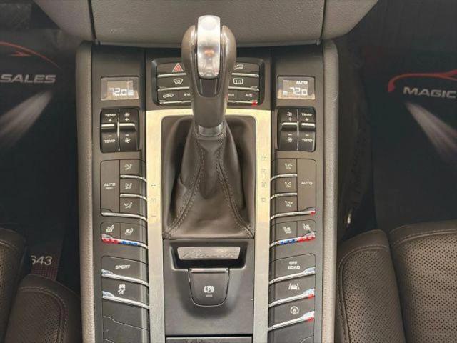 2017 Porsche Macan Base