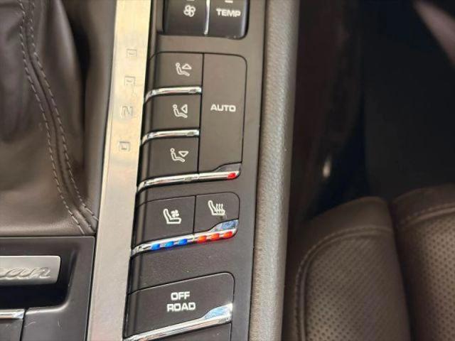 2017 Porsche Macan Base