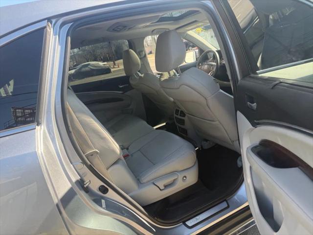 2017 Acura MDX w/Technology & Entertainment Pkgs