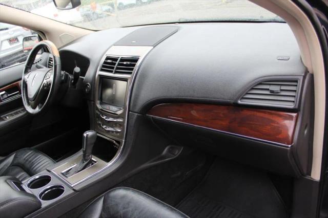 2014 Lincoln MKX Base