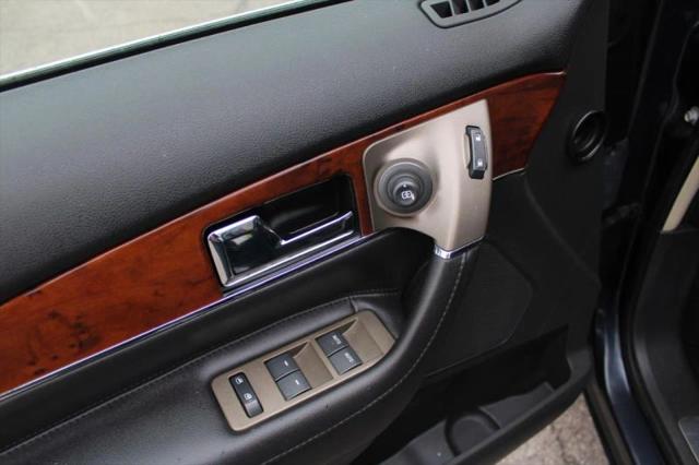 2014 Lincoln MKX Base