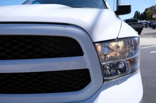 2017 Ram 1500 Express Crew Cab 4x4 57 Box