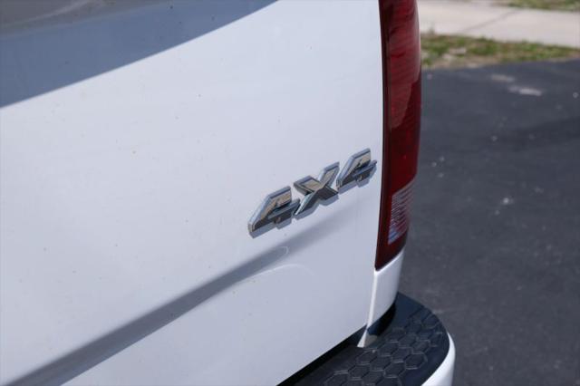 2017 Ram 1500 Express Crew Cab 4x4 57 Box