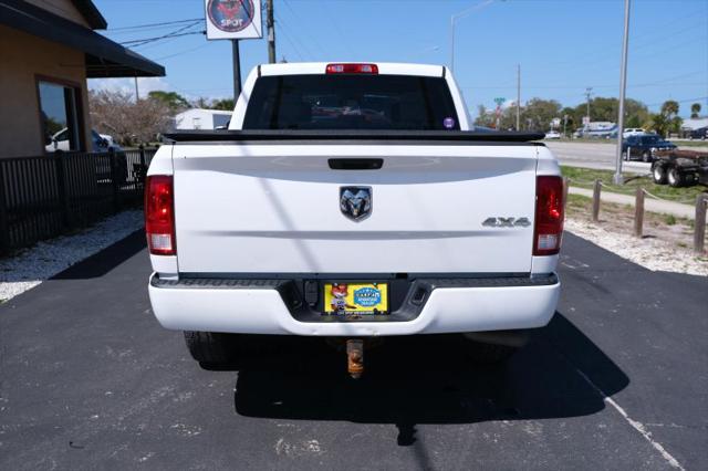 2017 Ram 1500 Express Crew Cab 4x4 57 Box