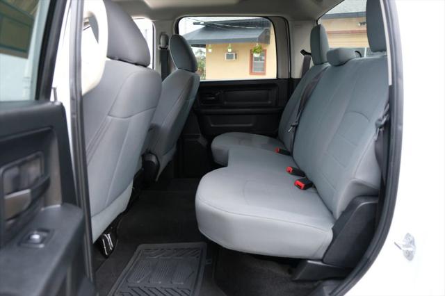 2017 Ram 1500 Express Crew Cab 4x4 57 Box