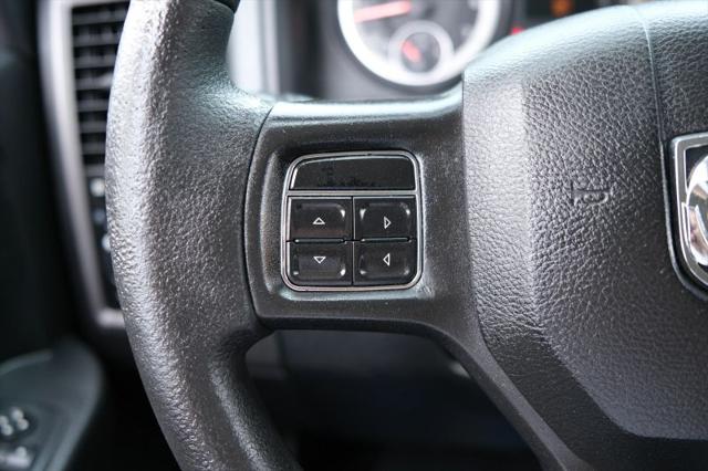 2017 Ram 1500 Express Crew Cab 4x4 57 Box
