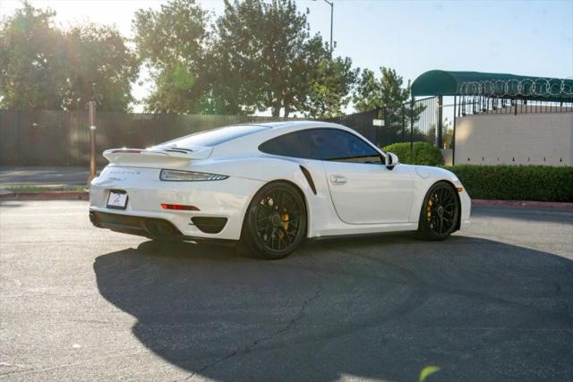 2015 Porsche 911 Turbo S